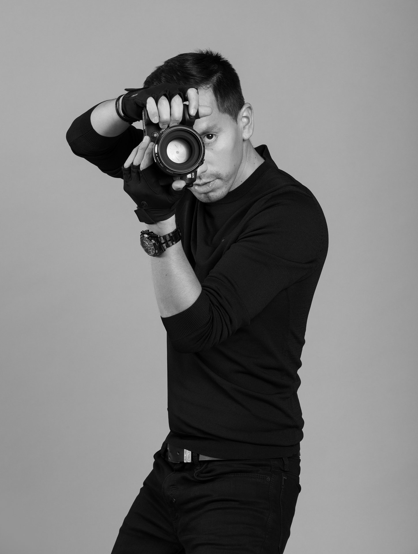 Christiam-Bustamante-autor-topmodel-libro
